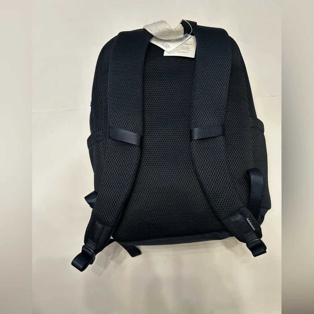 Lululemon Everywhere Backpack Knit Mesh-22L-True Navy‎